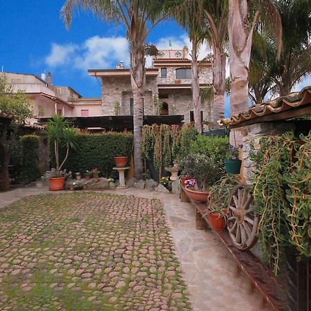 ריקאדי Villa Basilio Accommodation מראה חיצוני תמונה